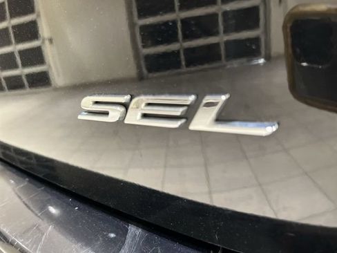 Used 2016 Ford Edge SEL w/ Equipment Group 201A FWD image 27