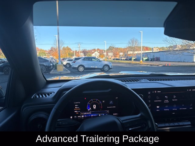 Used 2024 Chevrolet Colorado Trail Boss w/ Advanced Trailering Package AWD/4WD image 17
