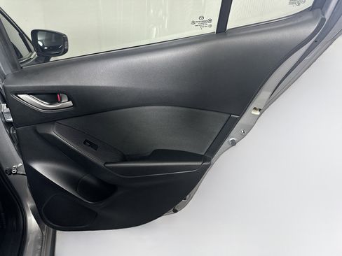 Used 2016 MAZDA MAZDA3 i Sport w/ Preferred Equipment Package FWD image 28