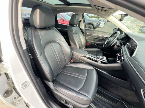 Used 2022 Hyundai Sonata Limited w/ Cargo Package FWD image 28