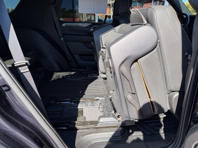 Used 2023 GMC Yukon AT4 w/ AT4 Premium Plus Package AWD/4WD image 28