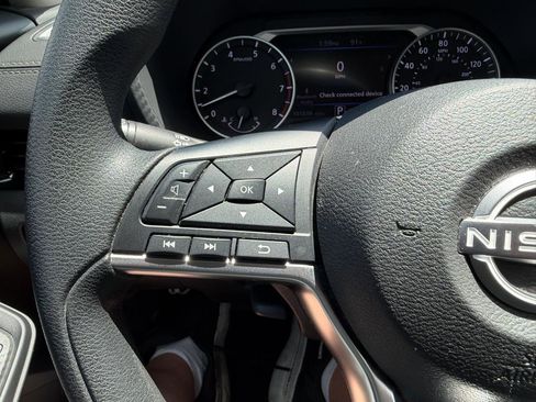 Used 2024 Nissan Sentra SV FWD image 47