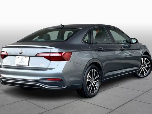 Used 2022 Volkswagen Jetta Sport image 13