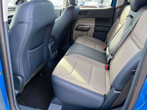 Used 2025 Ford Maverick Lariat image 6