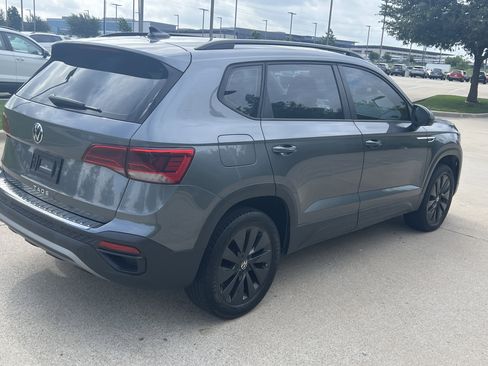Used 2023 Volkswagen Taos S image 10