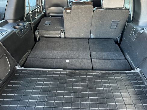 Used 2015 Ford Expedition EL XLT w/ Equipment Group 202A AWD/4WD image 18