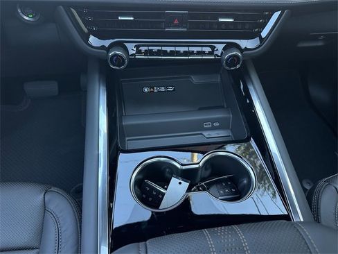 New 2026 Chevrolet Tahoe High Country image 15