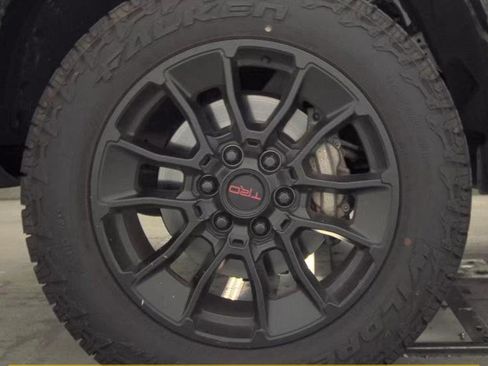 Used 2022 Toyota Tundra Limited AWD/4WD image 9