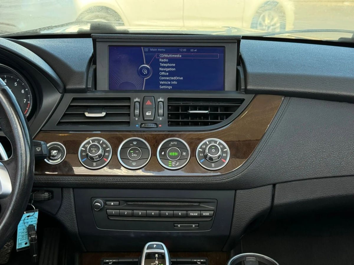 Used 2012 BMW Z4 sDrive35i RWD image 51