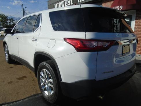 Used 2020 Chevrolet Traverse AWD LS image 3
