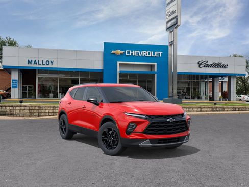 New 2026 Chevrolet Blazer LT image 2