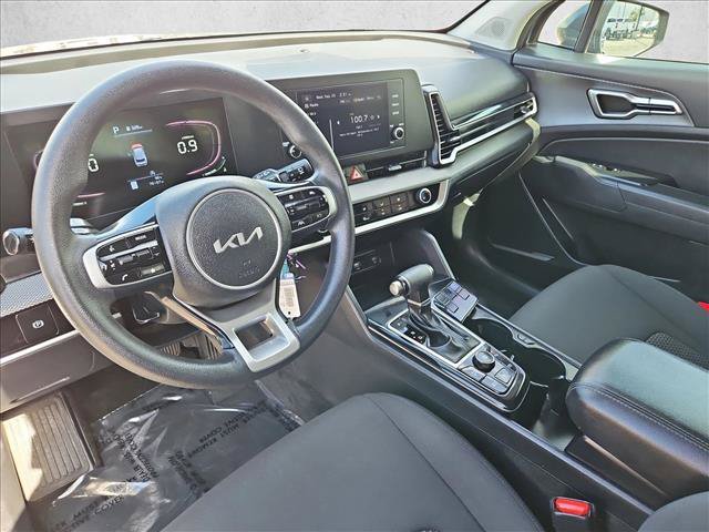 Used 2023 Kia Sportage LX FWD image 13