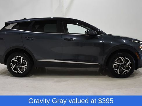 Used 2023 Kia Sportage LX image 3