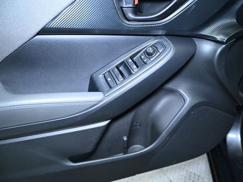 Used 2025 Subaru Crosstrek 2.0i Premium image 26