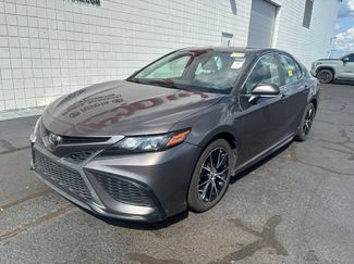 Used 2022 Toyota Camry SE FWD video 1