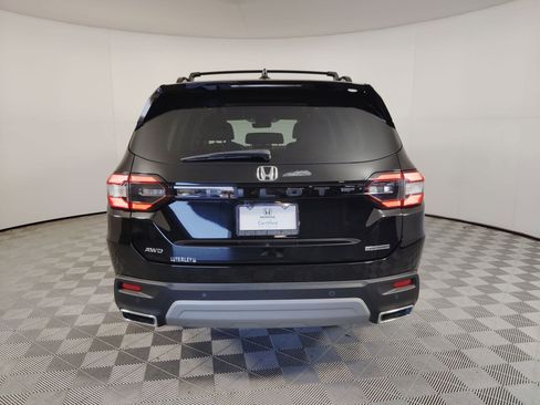 Certified 2023 Honda Pilot Touring image 10