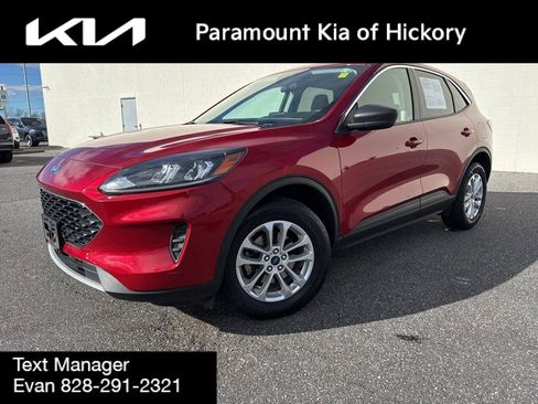 Used 2022 Ford Escape SE w/ Convenience Package image 1