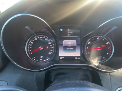 Used 2018 Mercedes-Benz GLC 300 image 1