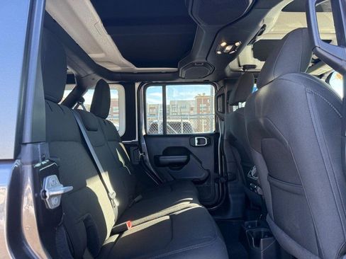 Used 2020 Jeep Wrangler Unlimited Sport image 14