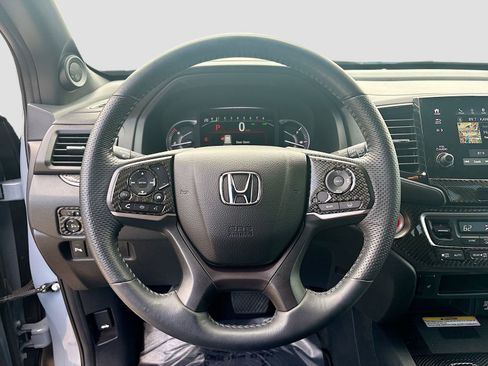 Used 2023 Honda Passport EX-L image 11