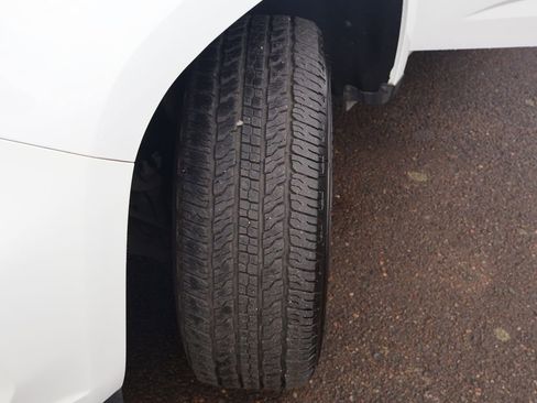 Used 2022 Chevrolet Colorado LT w/ LT Convenience Package image 40