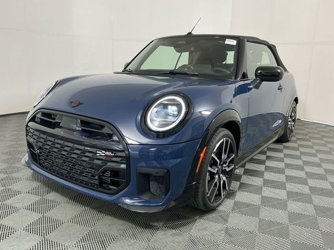 New 2026 MINI Cooper S image 2