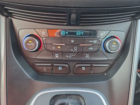 Used 2017 Ford C-MAX SE image 26