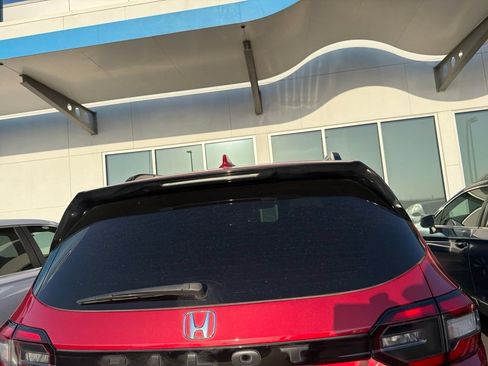 Used 2023 Honda Pilot Elite image 5