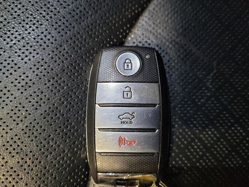 Used 2018 Kia Optima EX w/ Technology Package image 32