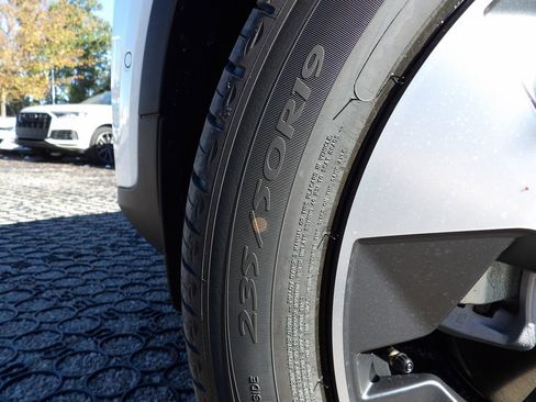 New 2026 Volvo XC40 B5 Plus w/ Protection Package Premier image 29