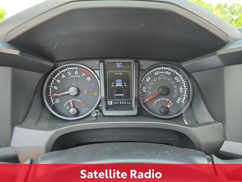 Certified 2022 Toyota Tacoma SR AWD/4WD image 22