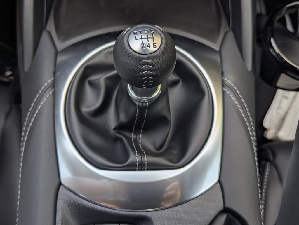 New 2026 MAZDA MX-5 Miata RF Grand Touring RWD image 17