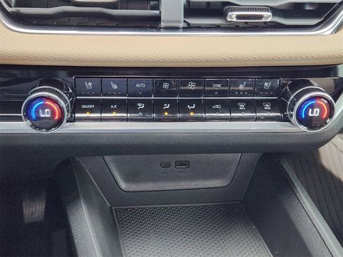 New 2026 Chevrolet Equinox ACTIV w/ Convenience Package III image 14