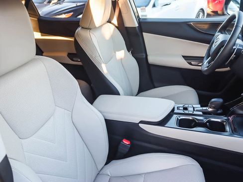 New 2026 Lexus NX 350 Luxury image 17