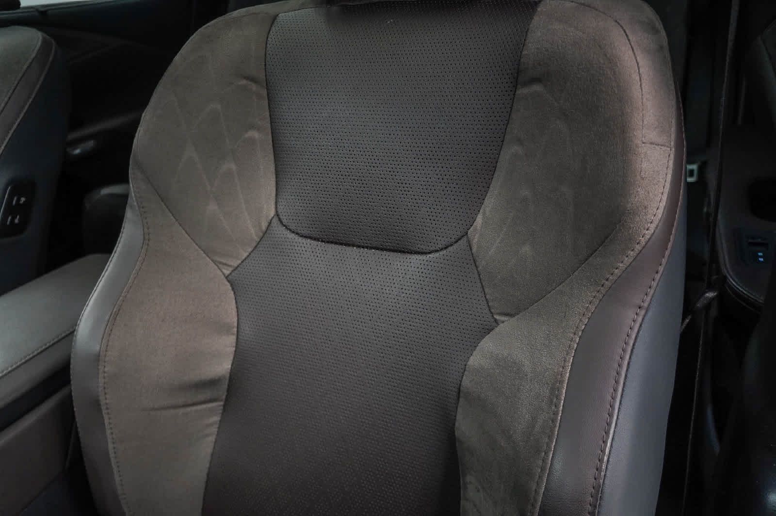 Used 2025 Lexus RX 450h AWD w/ Convenience Package image 23