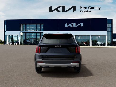 New 2026 Kia Sorento S FWD image 5