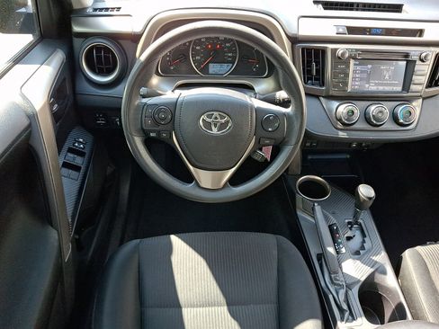Used 2014 Toyota RAV4 LE FWD image 12