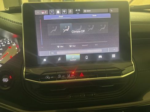New 2026 Jeep Compass Latitude AWD/4WD image 37