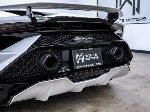 Used 2023 Lamborghini Huracan Tecnica image 71