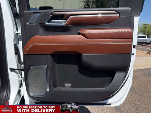 Used 2024 GMC Sierra 3500 Denali Ultimate AWD/4WD image 26