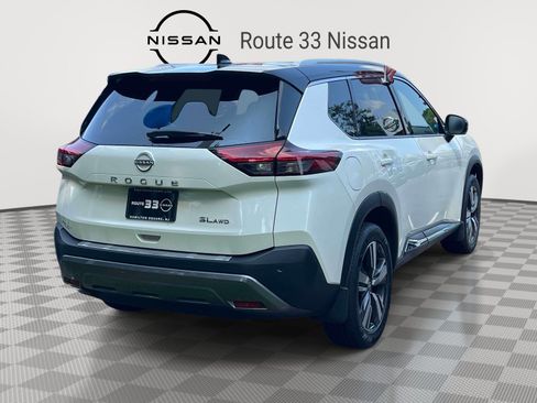 Used 2023 Nissan Rogue SL AWD/4WD image 4