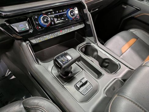 Used 2023 GMC Sierra 1500 AT4 w/ AT4 Preferred Package image 14