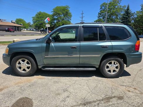 Used 2009 GMC Envoy SLE w/ Cargo Convenience Package AWD/4WD image 4