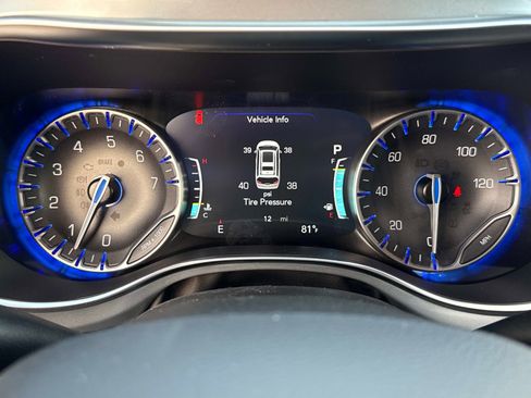 New 2026 Chrysler Pacifica Limited AWD/4WD image 27