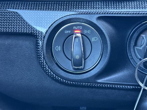 Used 2019 Porsche 911 GT3 RS image 33