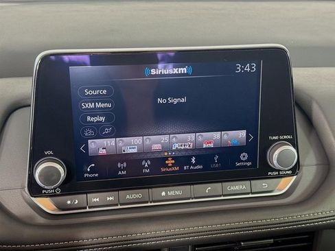 Certified 2025 Nissan Rogue S image 15