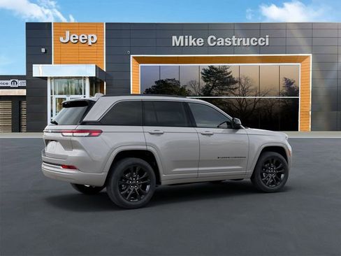 New 2026 Jeep Grand Cherokee Limited AWD/4WD image 5