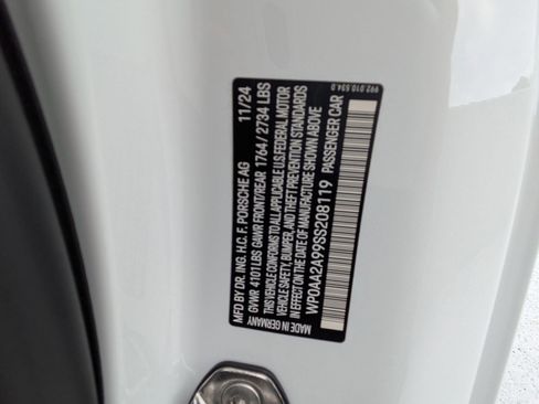 Certified 2025 Porsche 911 Carrera image 27