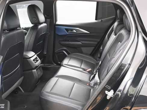 Used 2025 Chevrolet Equinox EV LT w/ Convenience Package AWD/4WD image 30