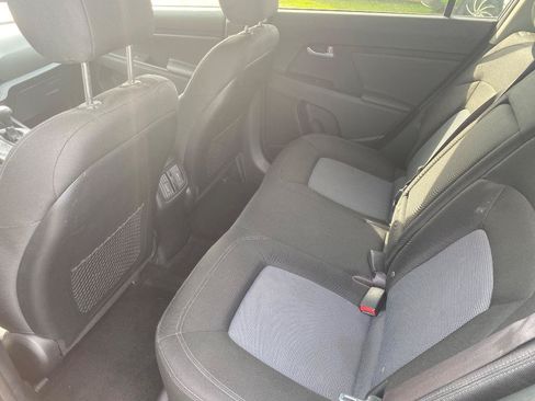 Used 2015 Kia Sportage LX FWD image 16